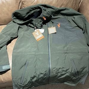 Green, Hunters Element Soft Shell Jacket.